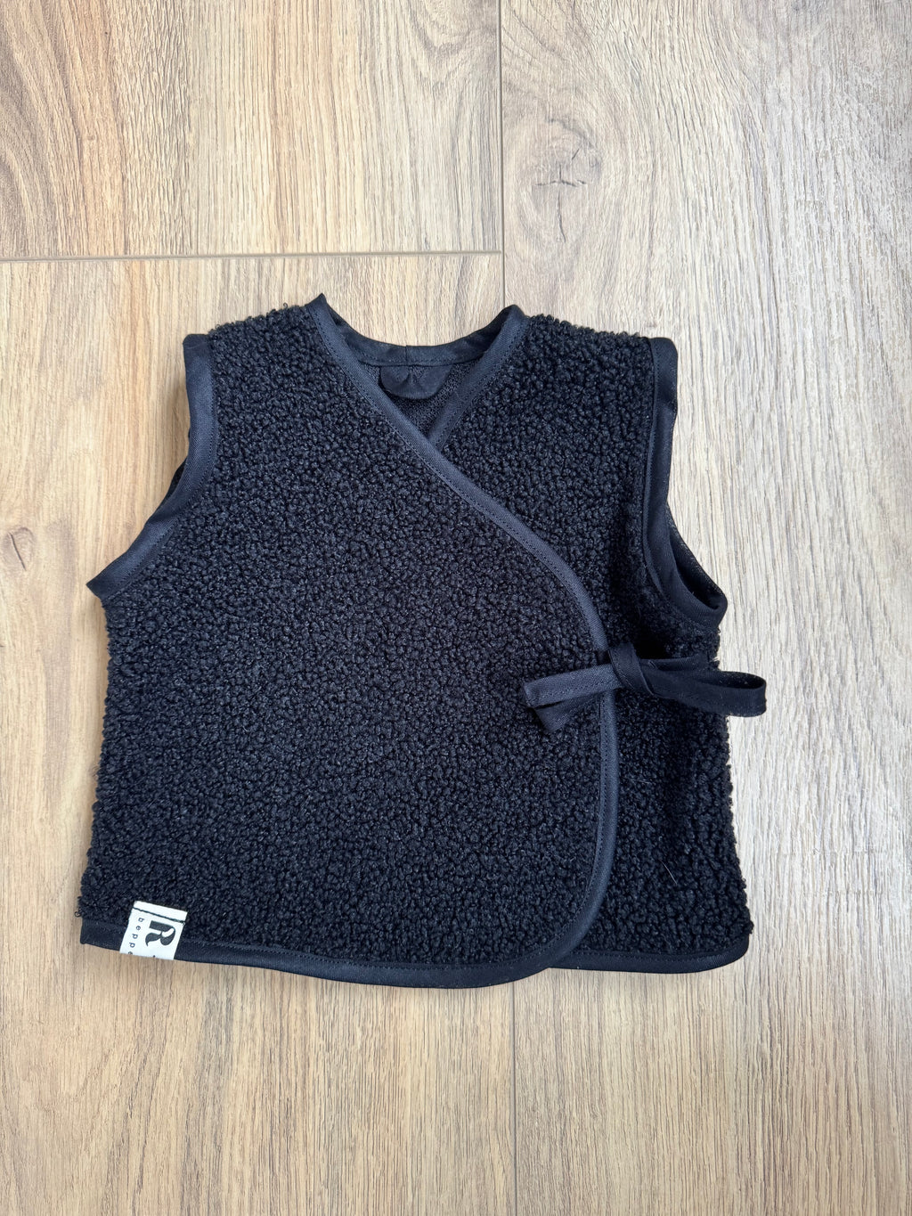 Babygilet Lynn